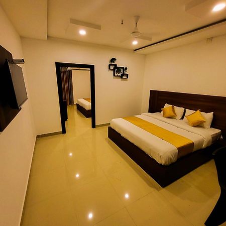 Thejaswini Residency Cheruvathur Nīleshwar Exterior foto