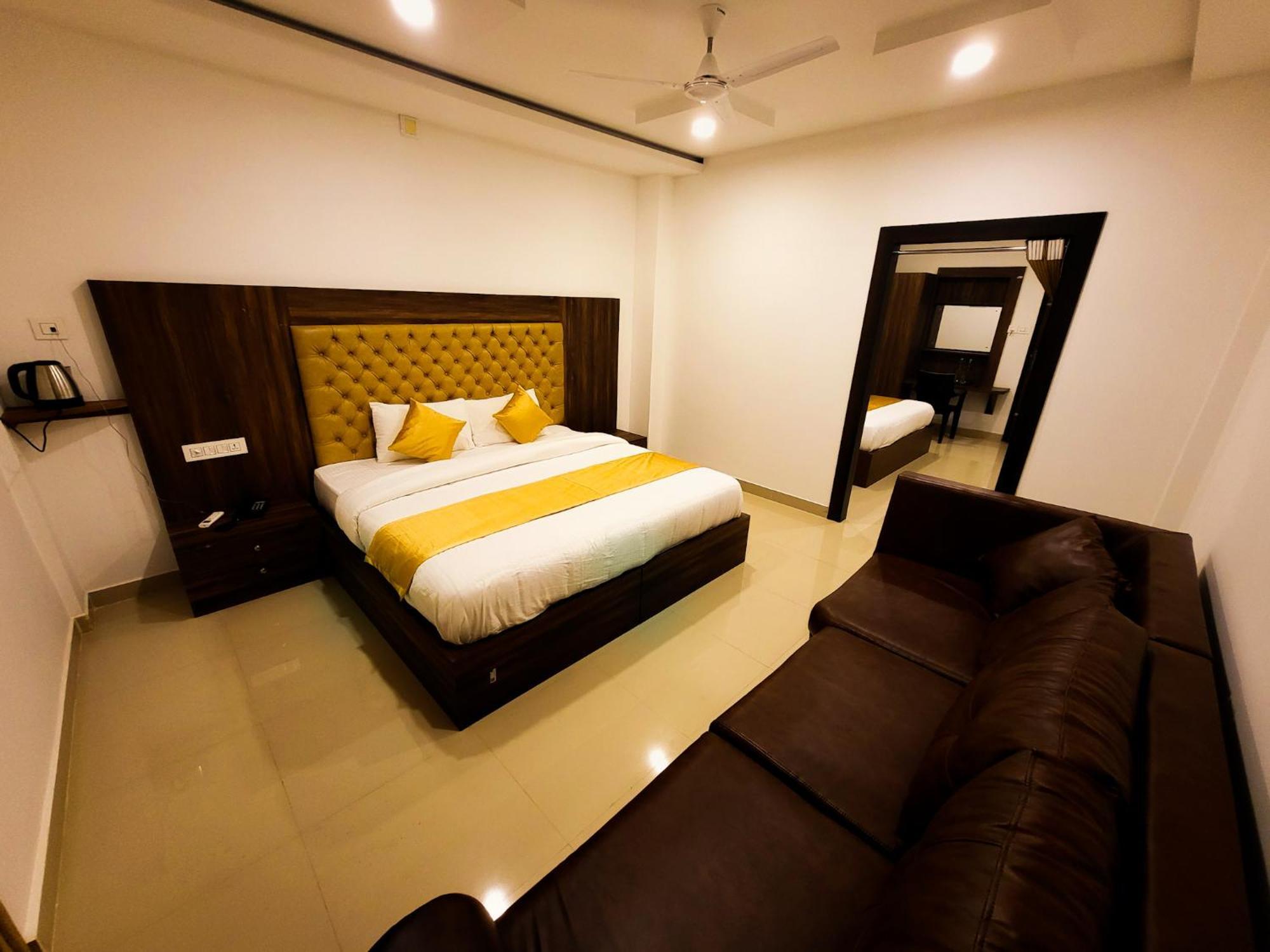 Thejaswini Residency Cheruvathur Nīleshwar Exterior foto