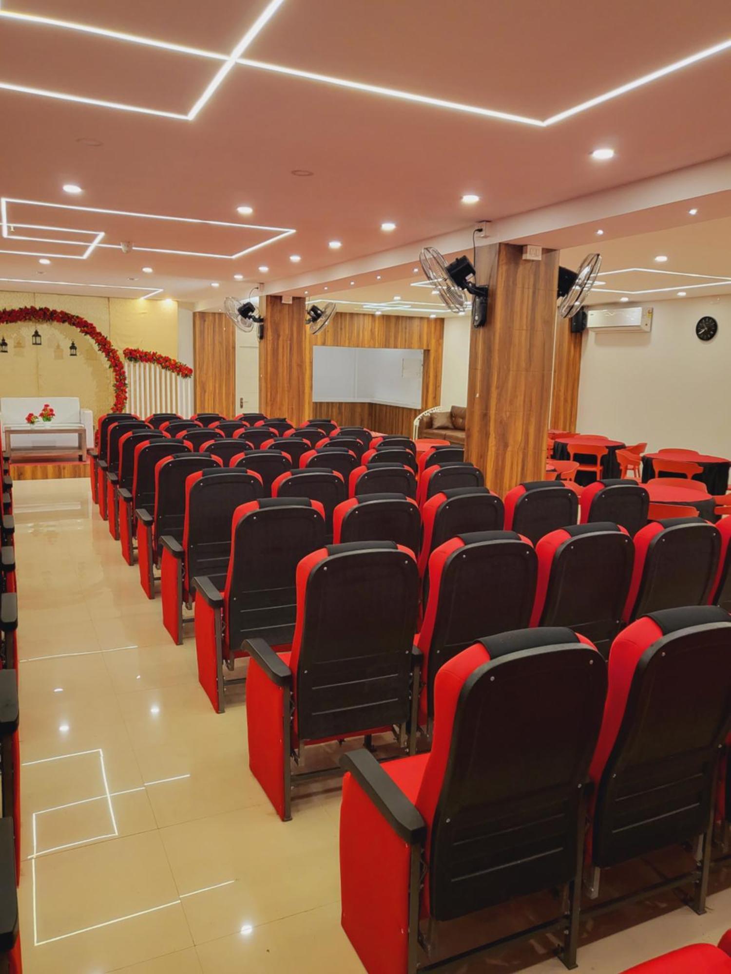 Thejaswini Residency Cheruvathur Nīleshwar Exterior foto